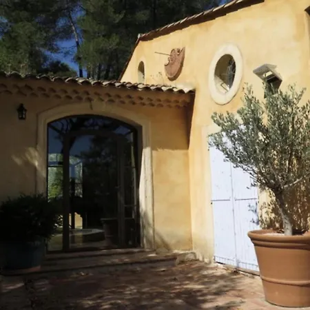 Charming Provencal With Exclusive Privacy Villa Aix-en-Provence
