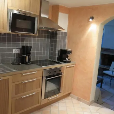 Villa Charming Provencal With Exclusive Privacy