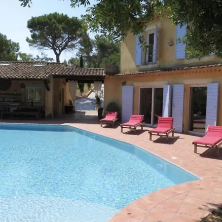 Charming Provencal With Exclusive Privacy Villa