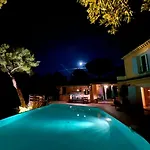 Charming Provencal With Exclusive Privacy Villa