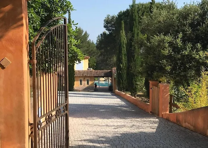 Charming Provencal With Exclusive Privacy * Aix-en-Provence