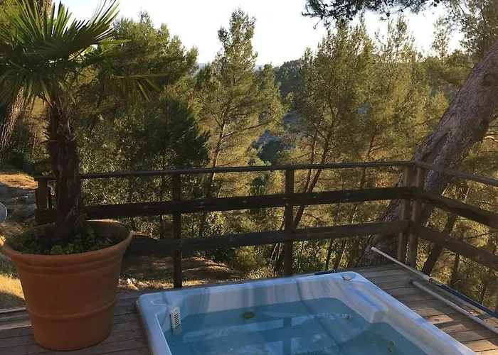Charming Provencal With Exclusive Privacy Aix-en-Provence